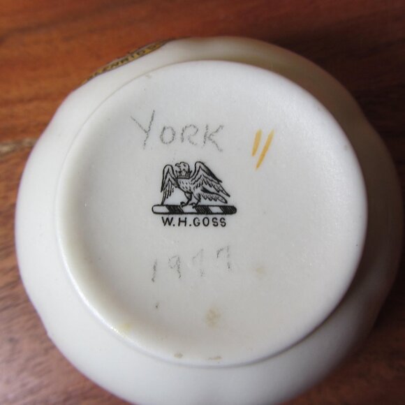 W.H. Goss crested heraldry china vintage Glenridding (GC060 Grace) - Picture 7 of 7